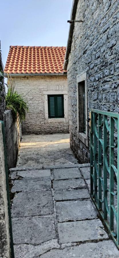 Old House Djurovic Villa Herceg Novi Exteriör bild